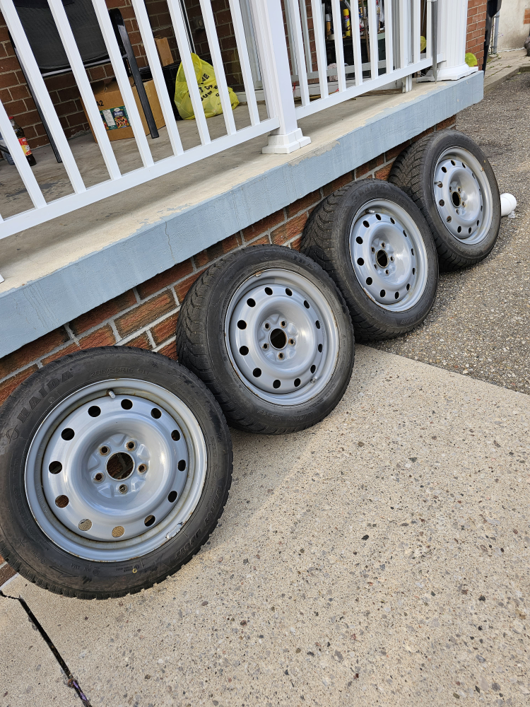 205/55/16  HAIDA HD617  Winter Tires and Rims - photo 5