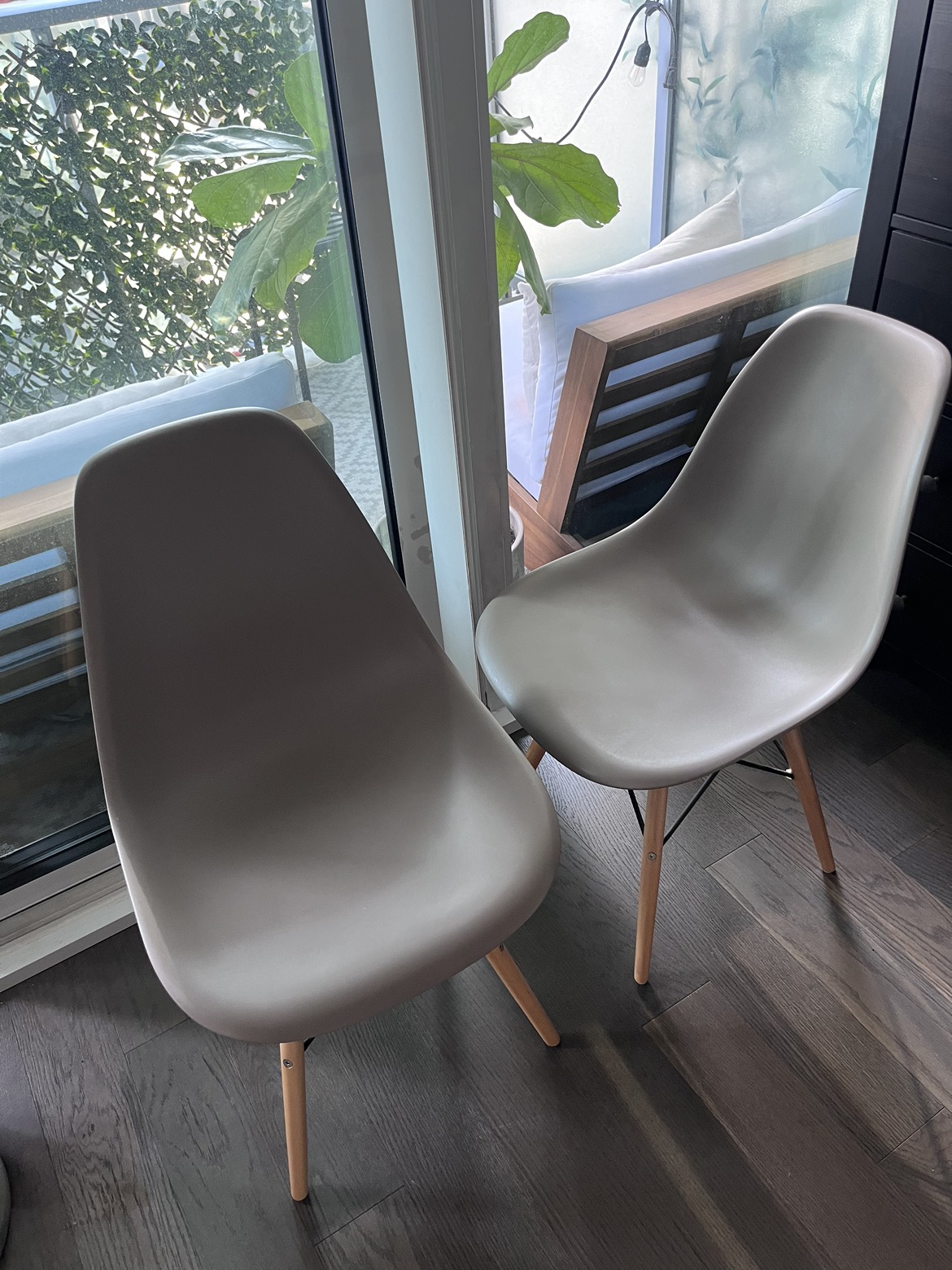 EIFFEL Structube Dining Chairs thumbnail
