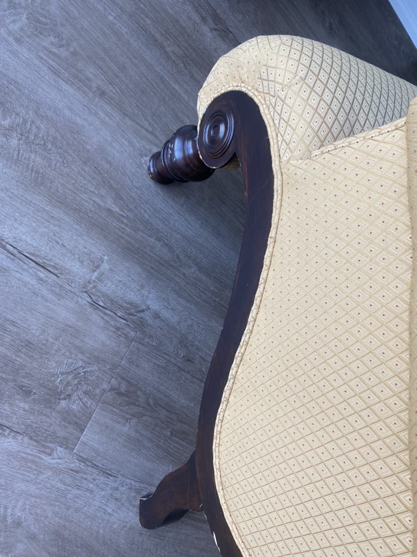 Big armchair 🪑 image indicator(5)