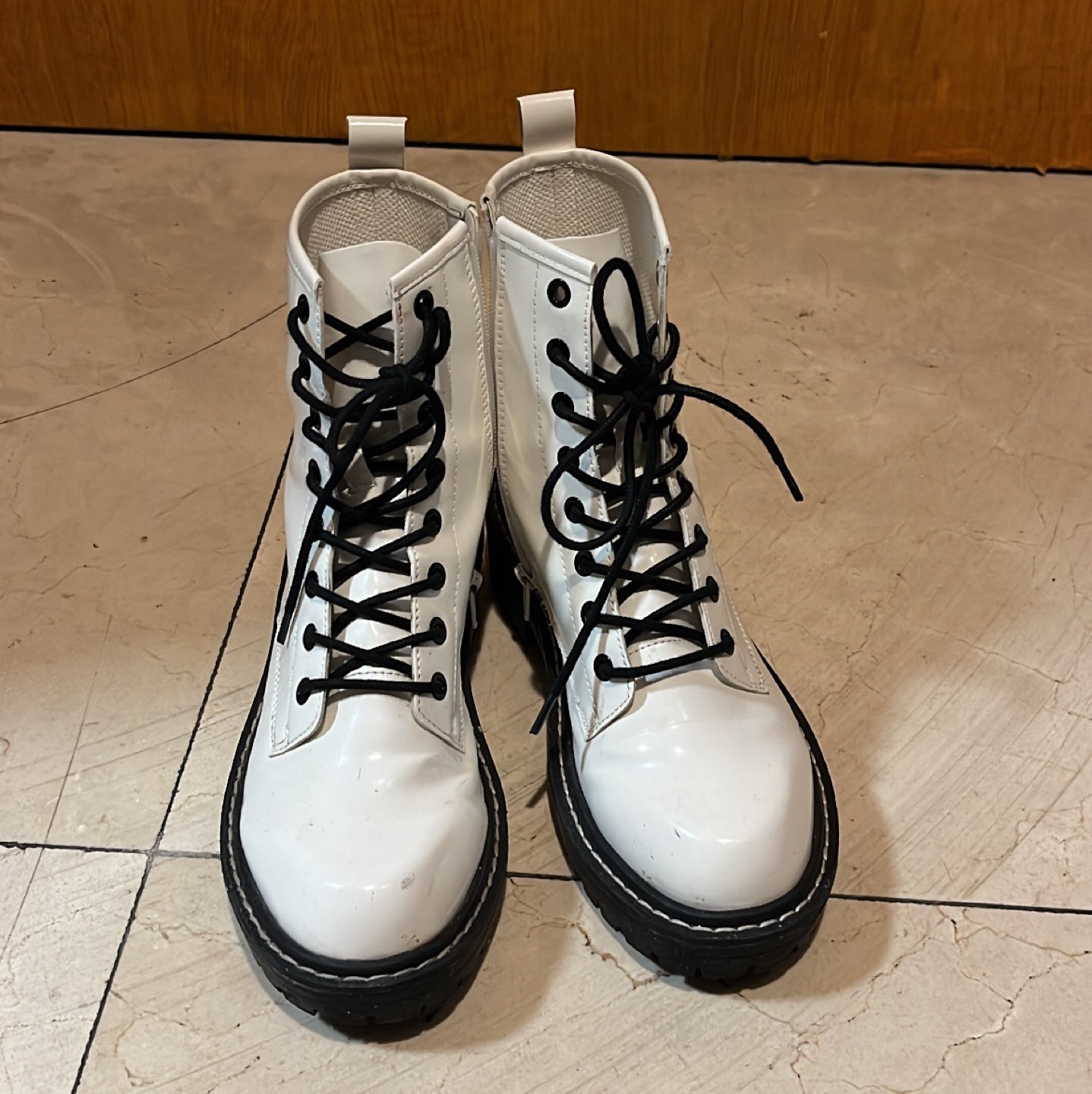 White Lace Boots US 8 image indicator(2)