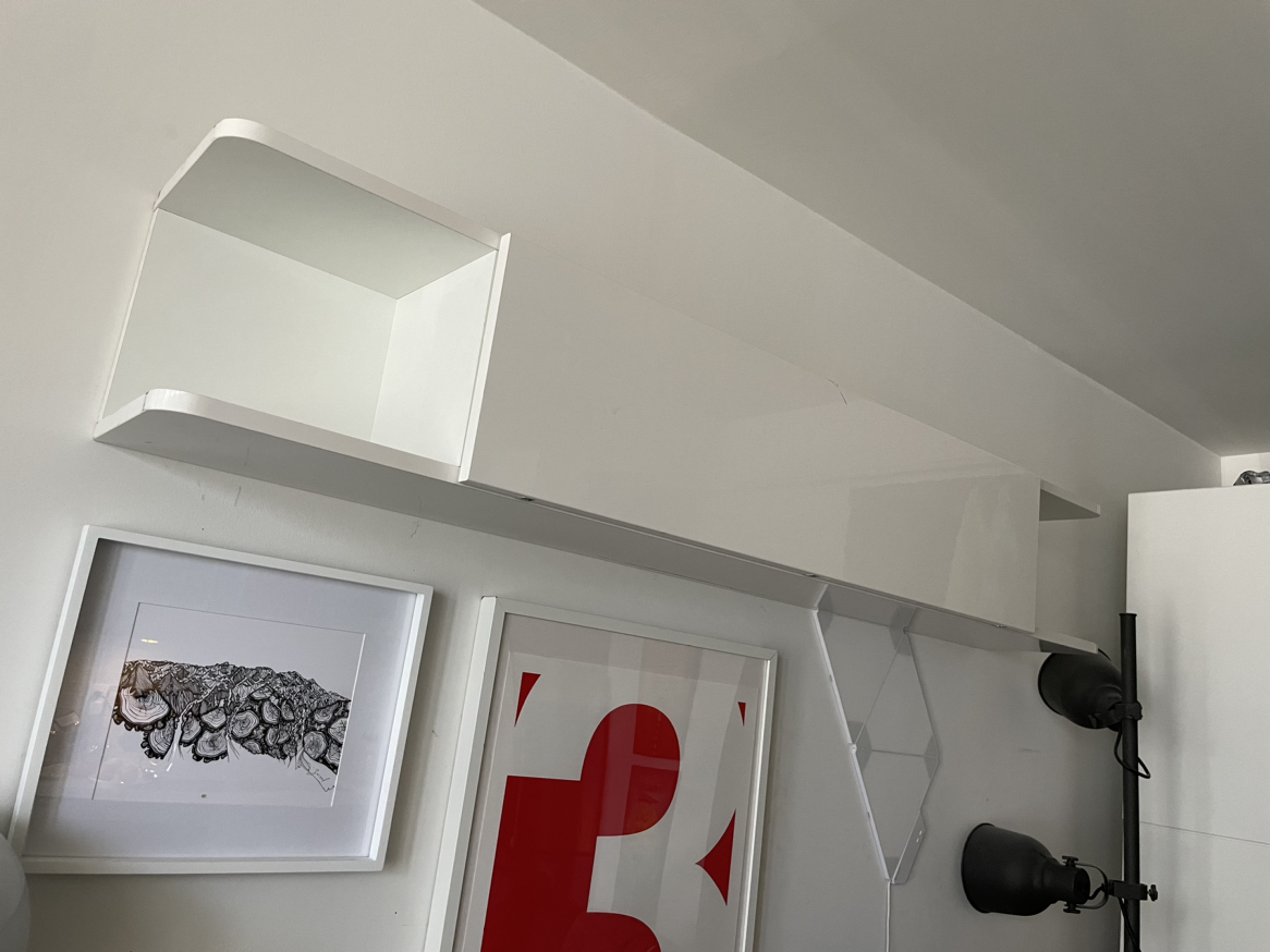 Entertainment Unit / Wall Shelf - photo 3