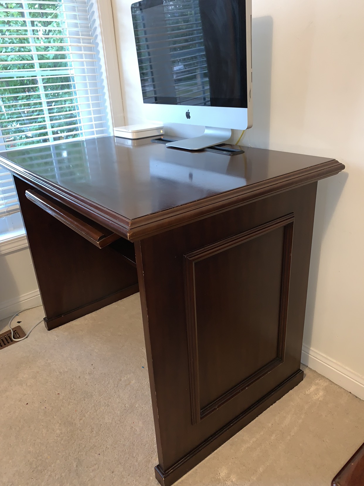 MOVING SALE!! Solid Wood study / work / computer desk - photo 3
