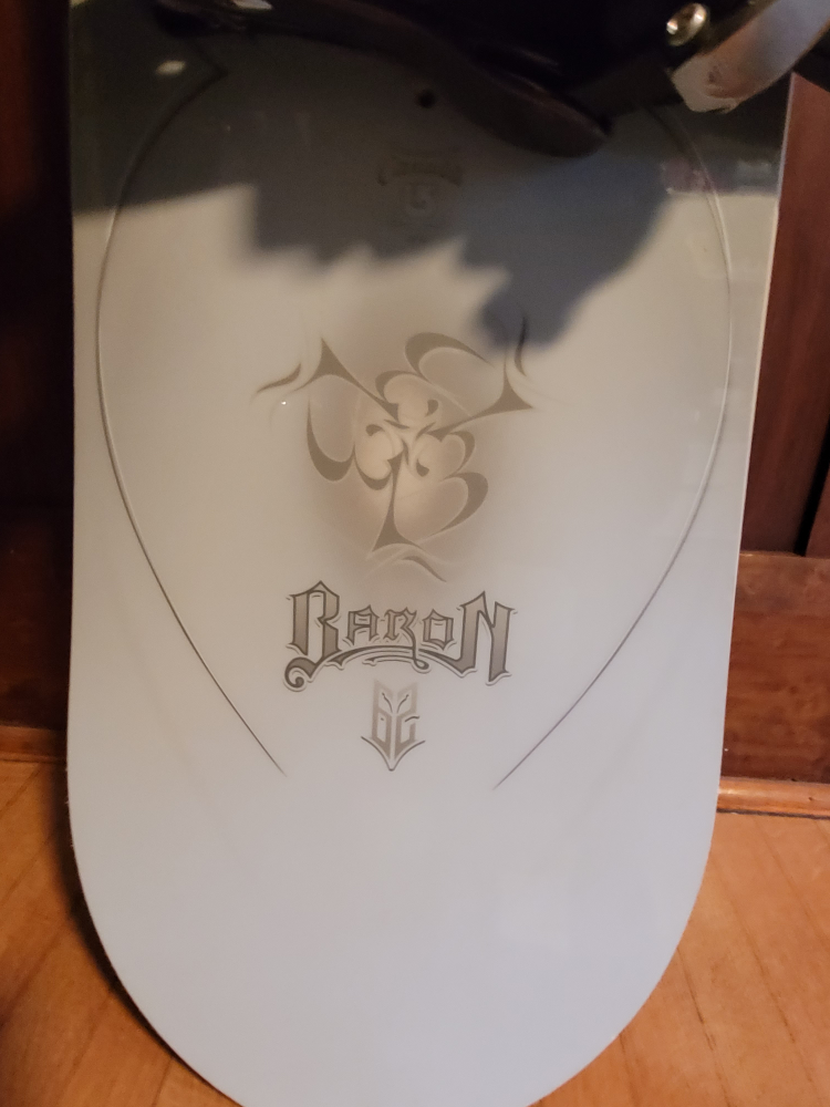Burton Baron Snowboard and bindings image indicator(2)