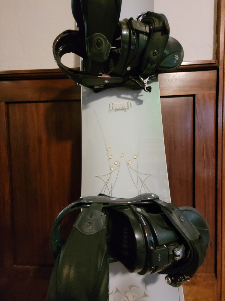 Burton Baron Snowboard and bindings image indicator(3)