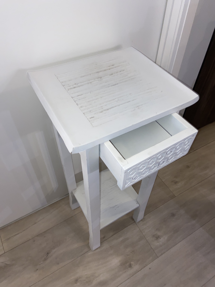 Pier 1 Plant/Side Table - photo 4