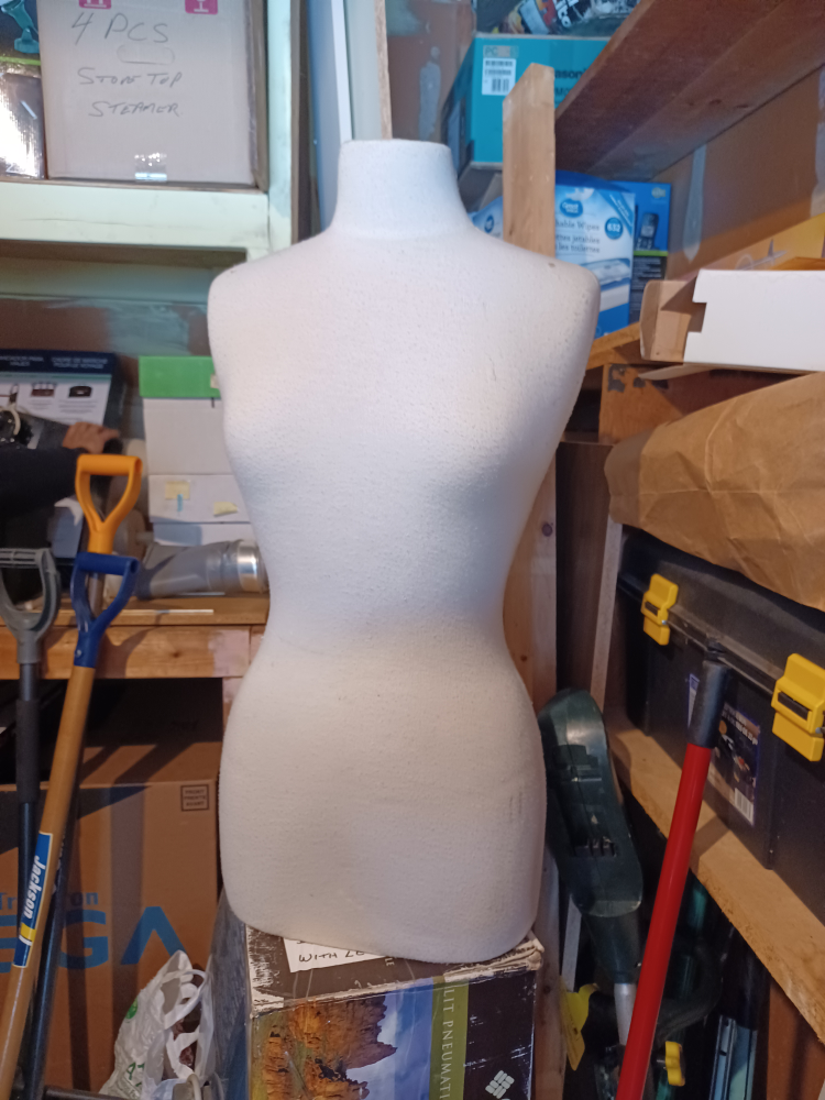 mannequin without stand  female half torso - photo 3
