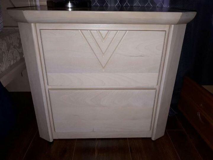 Dresser + Mirror + Nighstand - photo 2