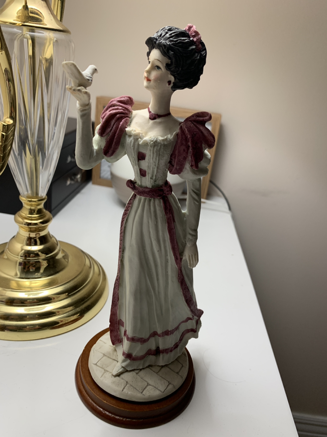 Antique woman  sculpture image indicator(6)