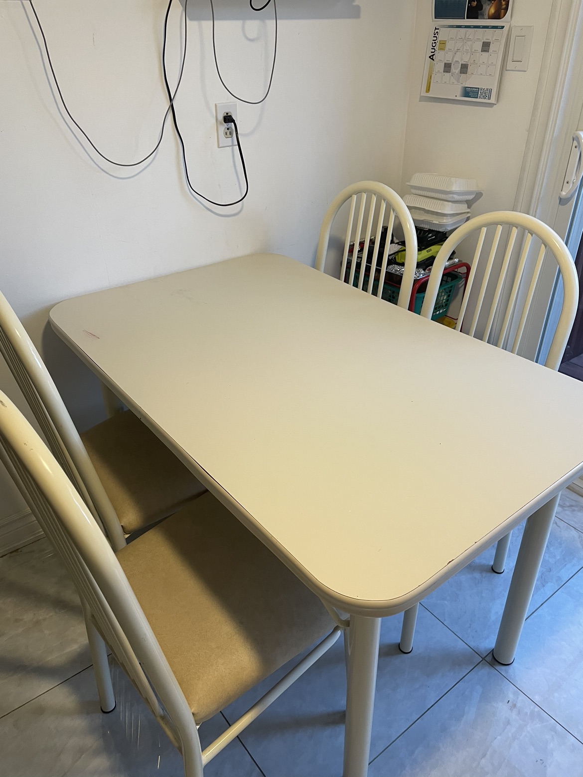 Kitchen table with 4 Chairs - photo 3