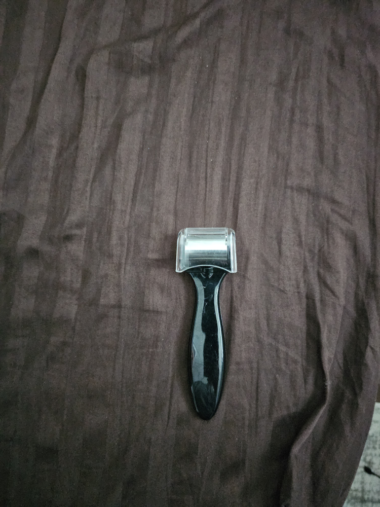 facial roller thumbnail