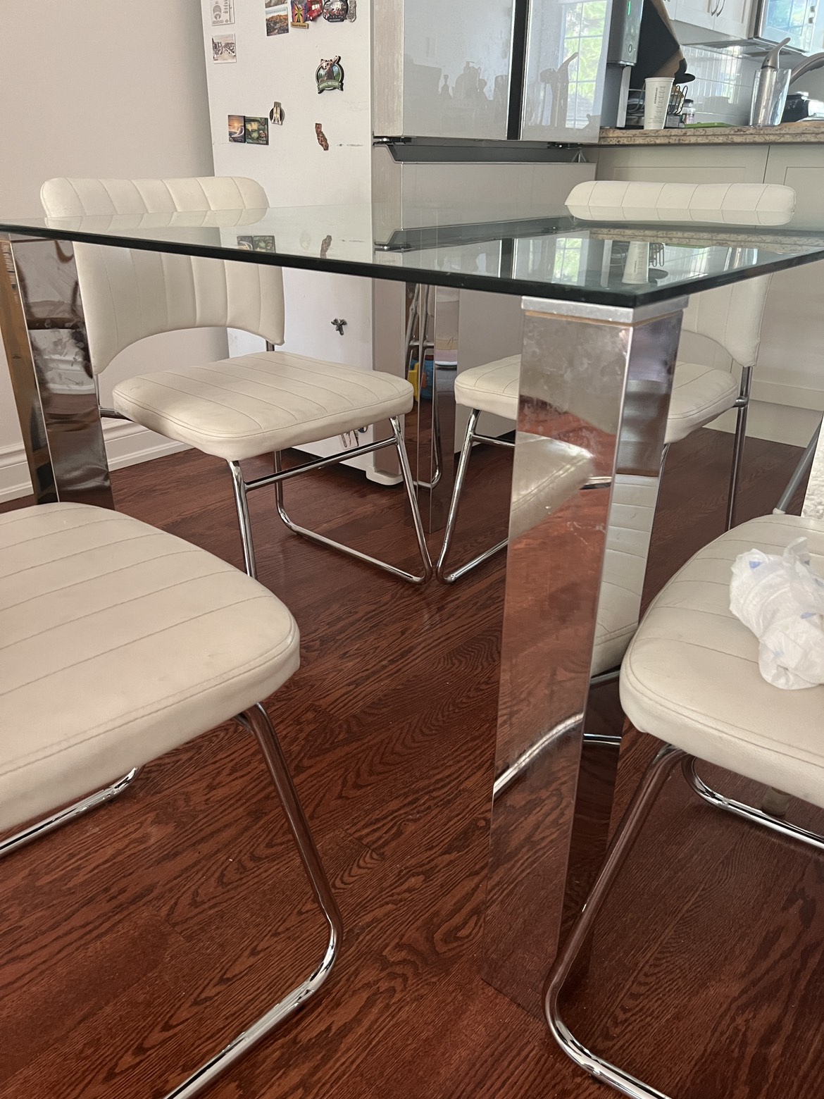 Glass dining table (table only) - photo 2