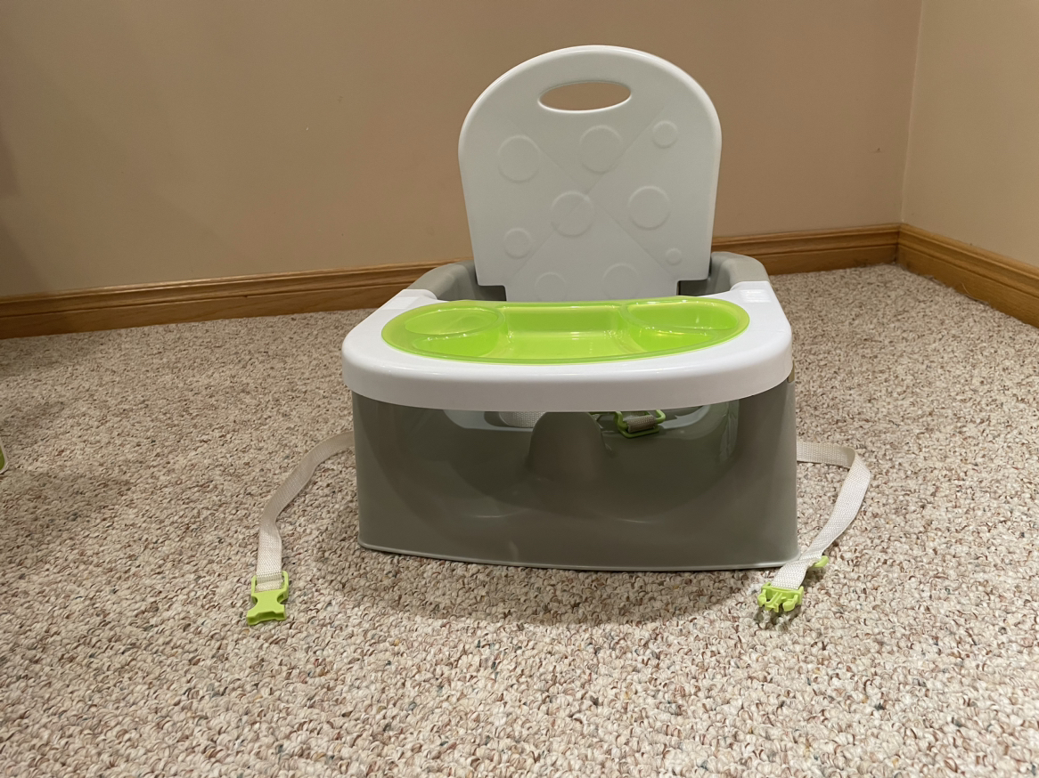 Deluxe Booster Seat - photo 2
