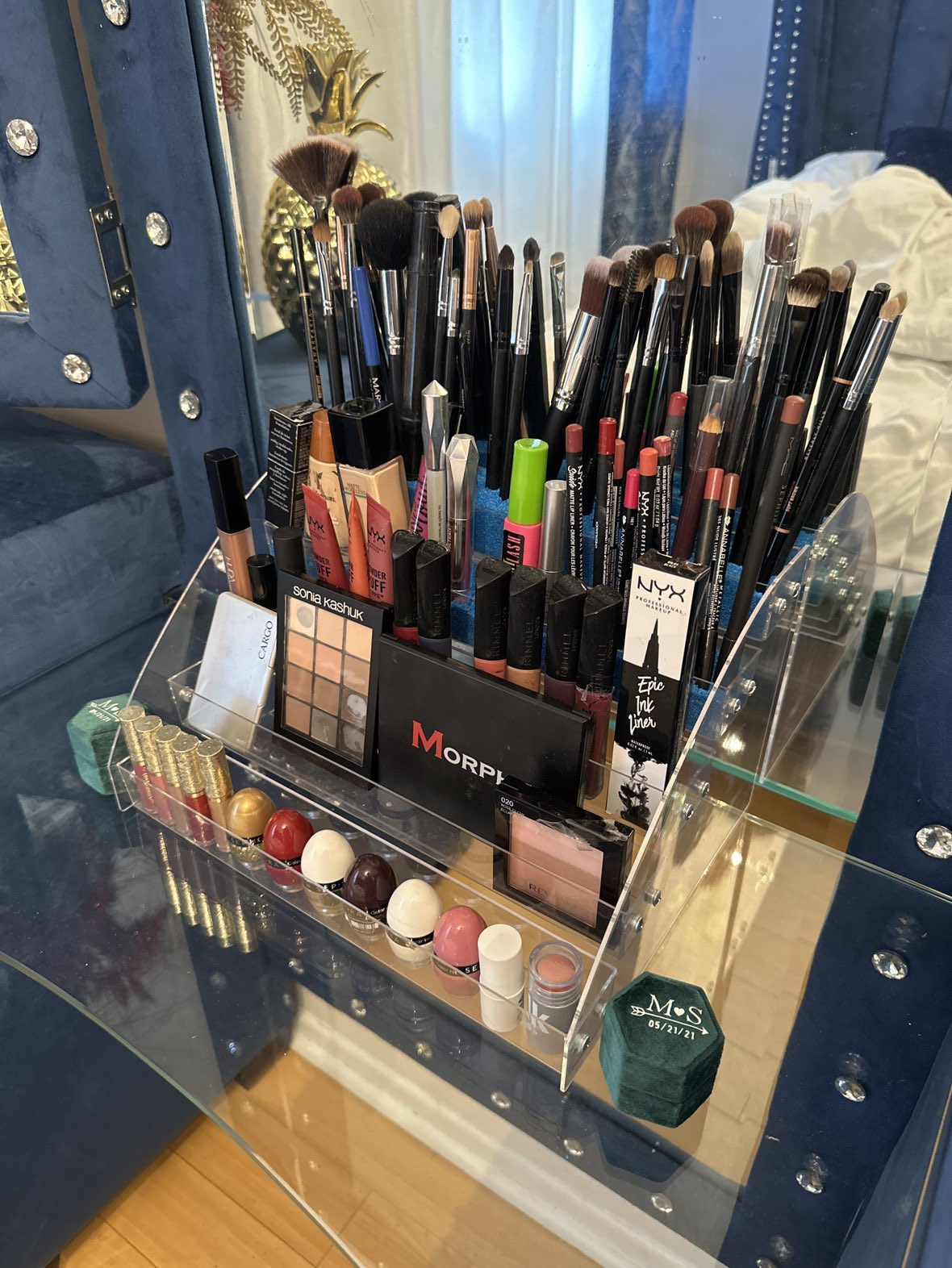 Makeup shelf