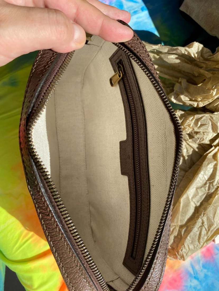 Gucci GG Shoulder Bag image indicator(9)