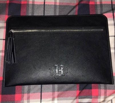 Kay Von D clutch