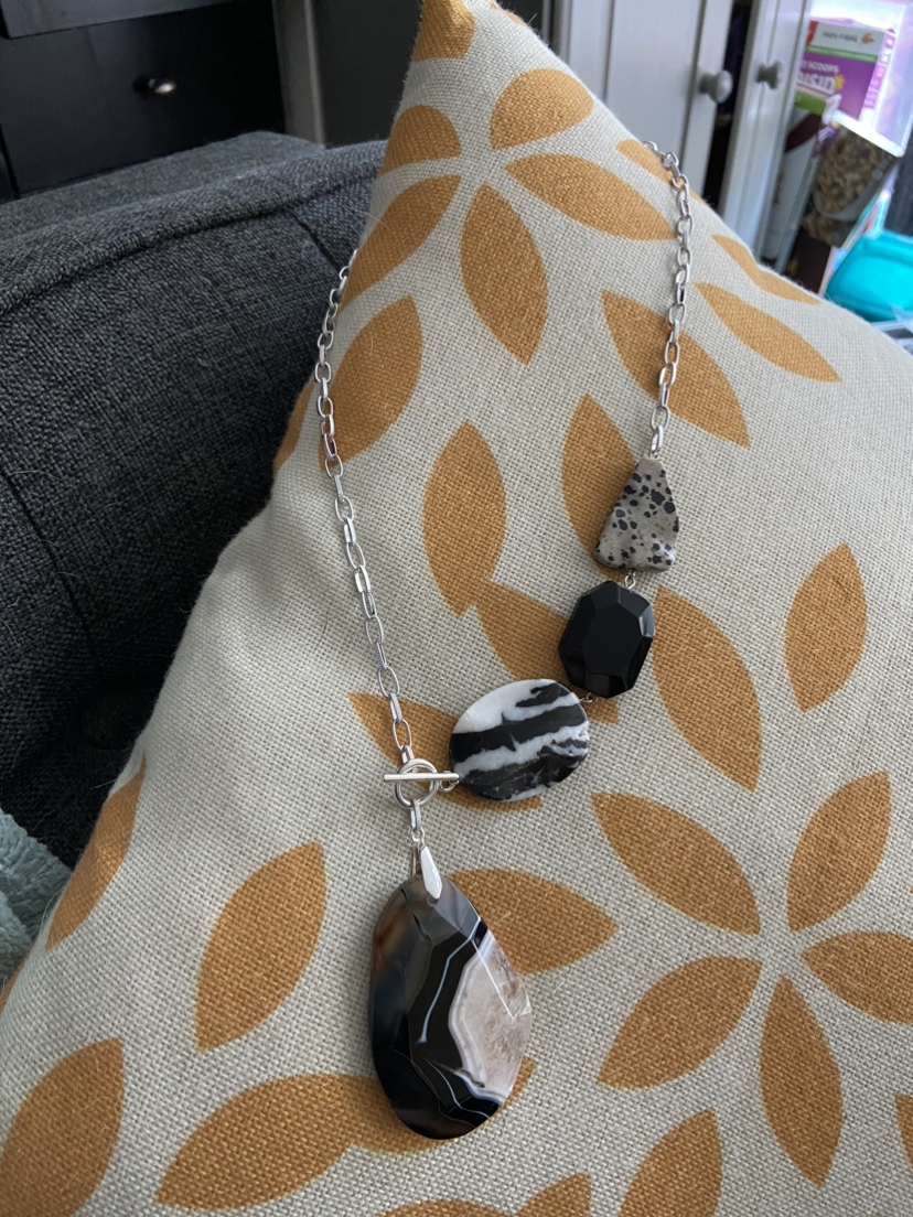 Jasper/precious stone necklace image indicator(3)