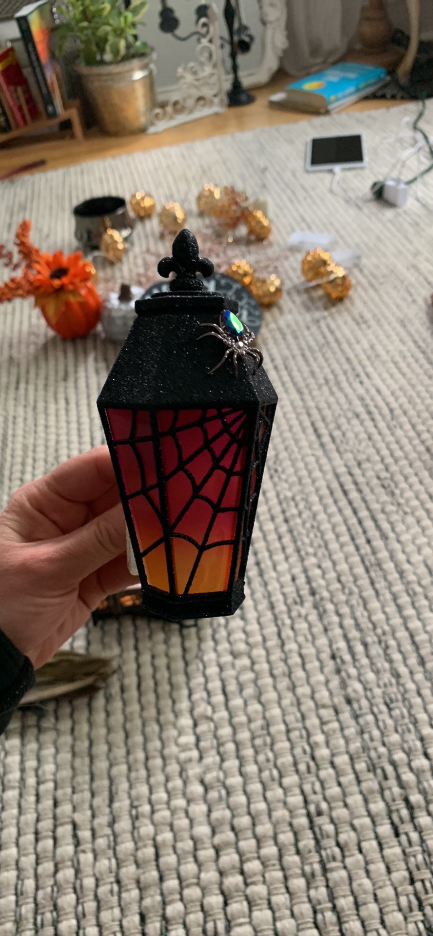 B&BW Coffin wall flower plug-in thumbnail