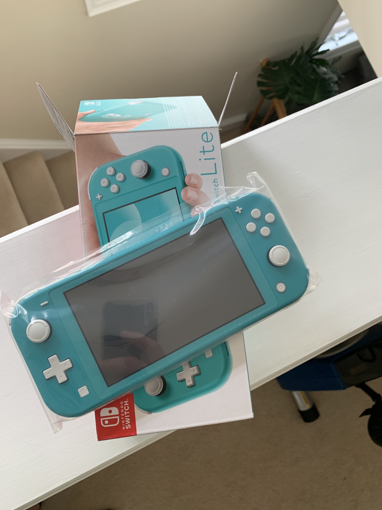 Brand New Nintendo Switch Lite Turquoise - photo 3