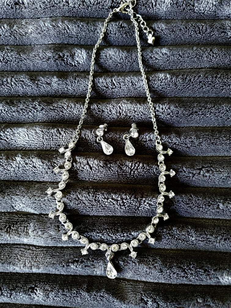 Cristal necklace and earrings thumbnail
