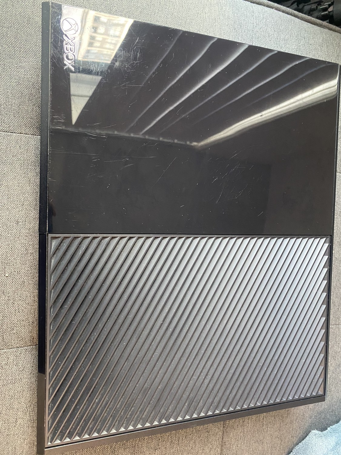 Xbox One barely used, in good condition - photo 5