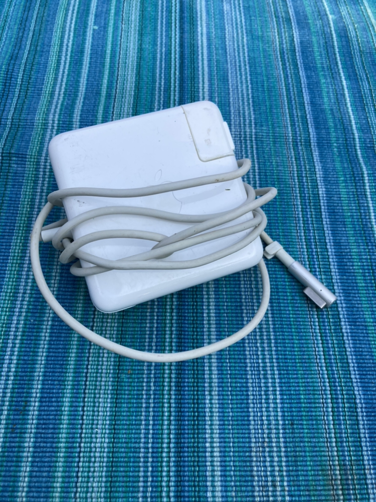 Apple Laptop Charger