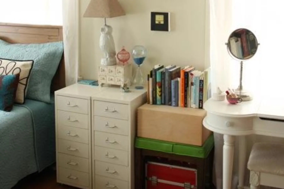 Two Helmer Metal Drawer Unit On Casters - photo 5