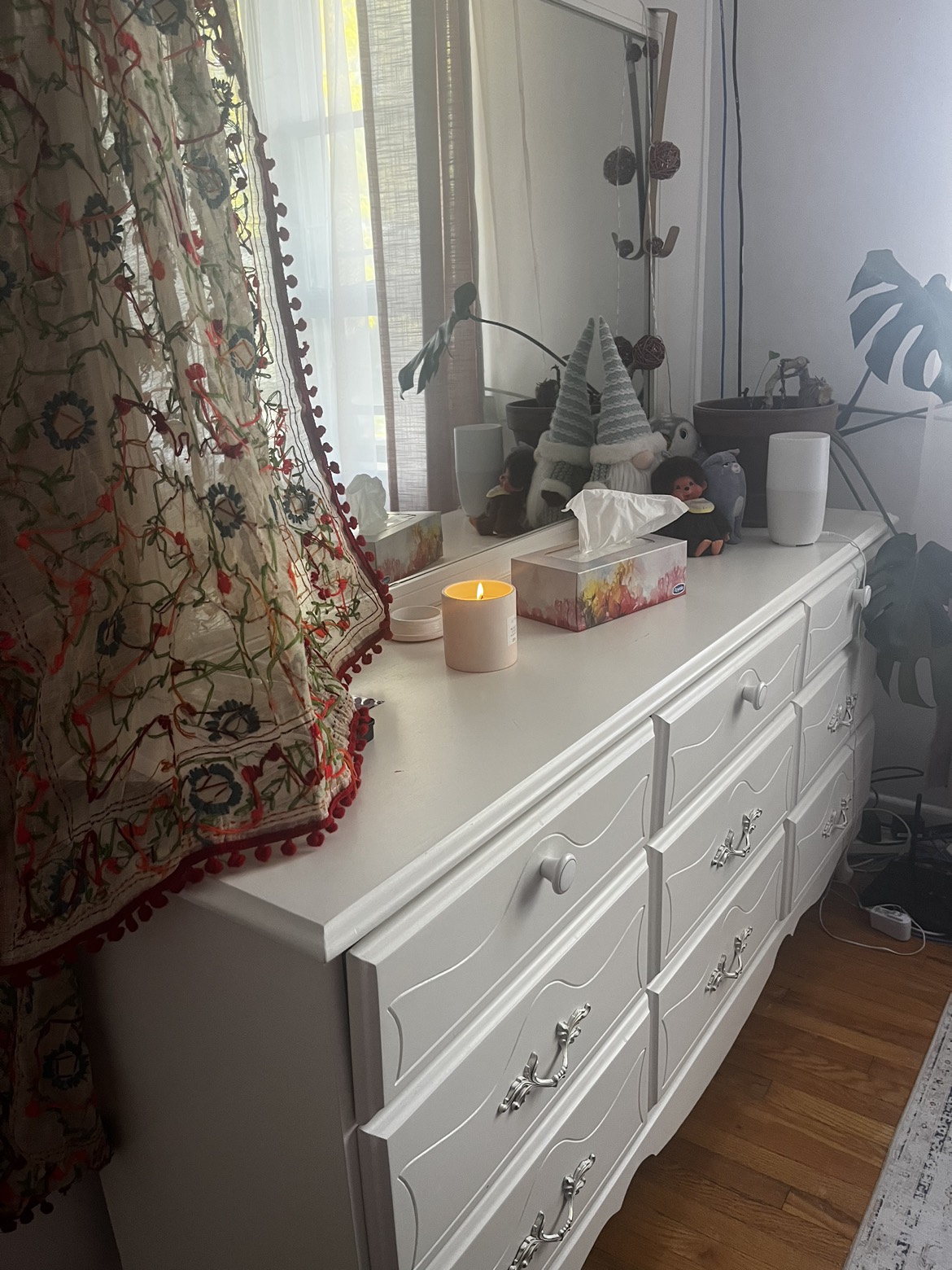 White dresser - photo 3