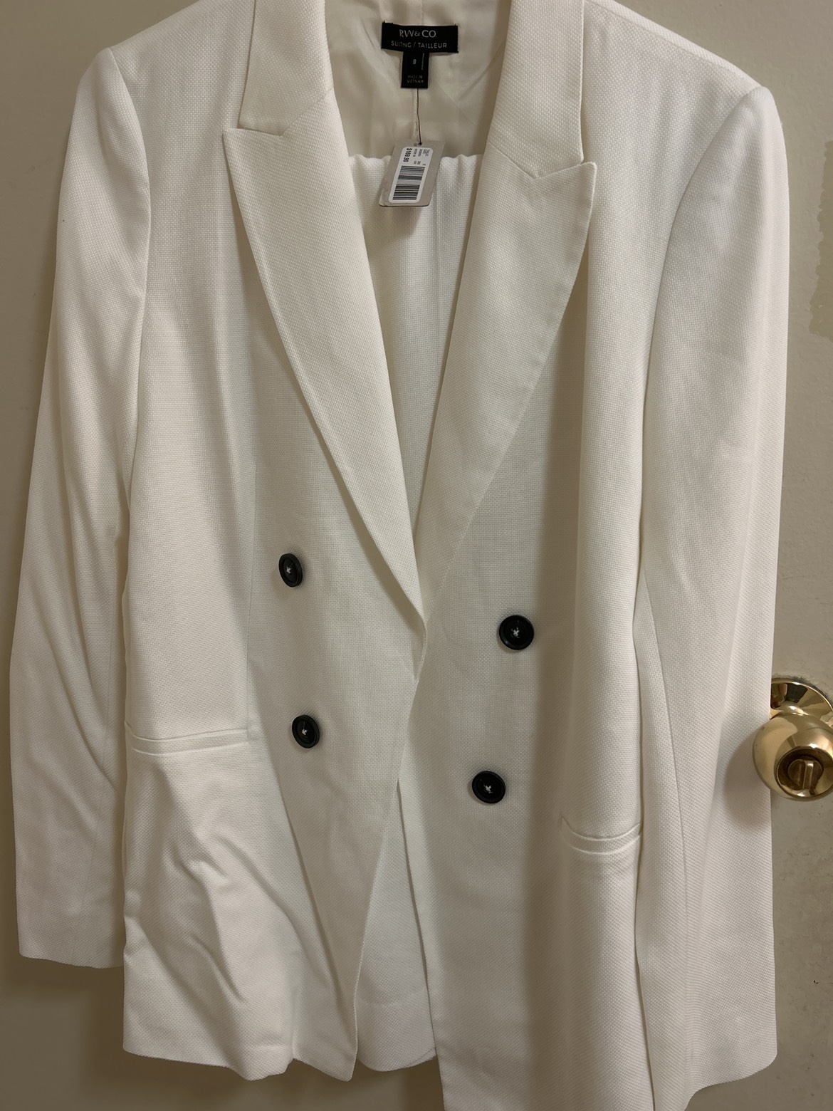 RW&Co BRAND NEW WITH TAG WHITE BLAZER - photo 3