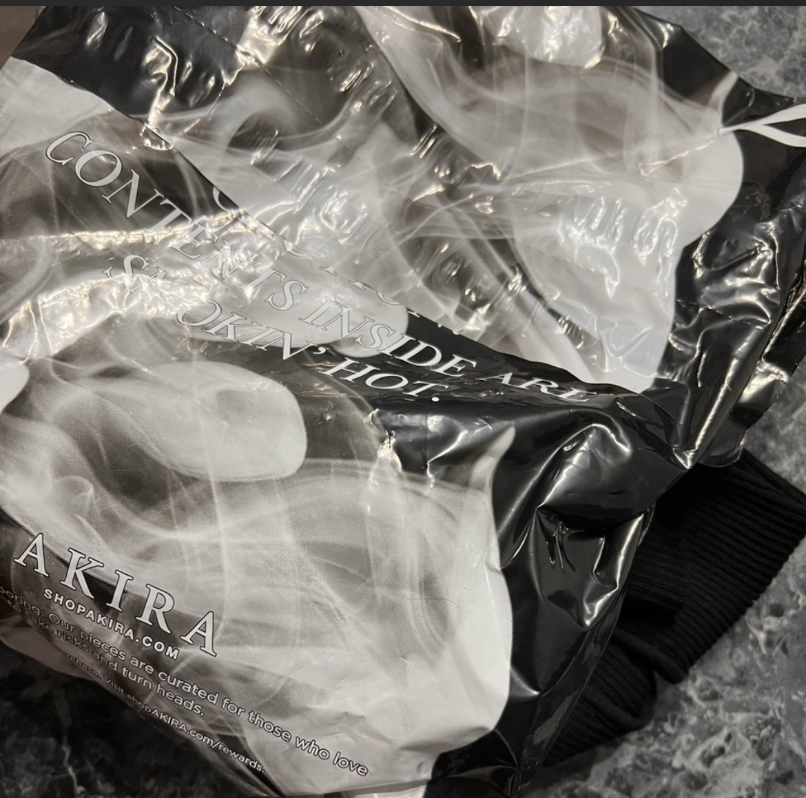 Akira dress image indicator(2)