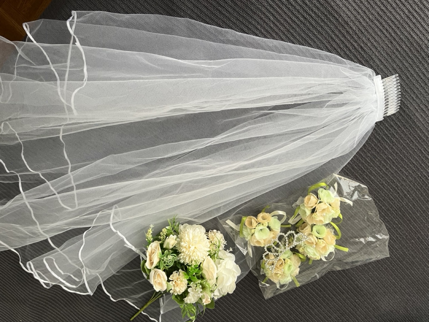 Bridal veil and synthetic bouquet #freecycle