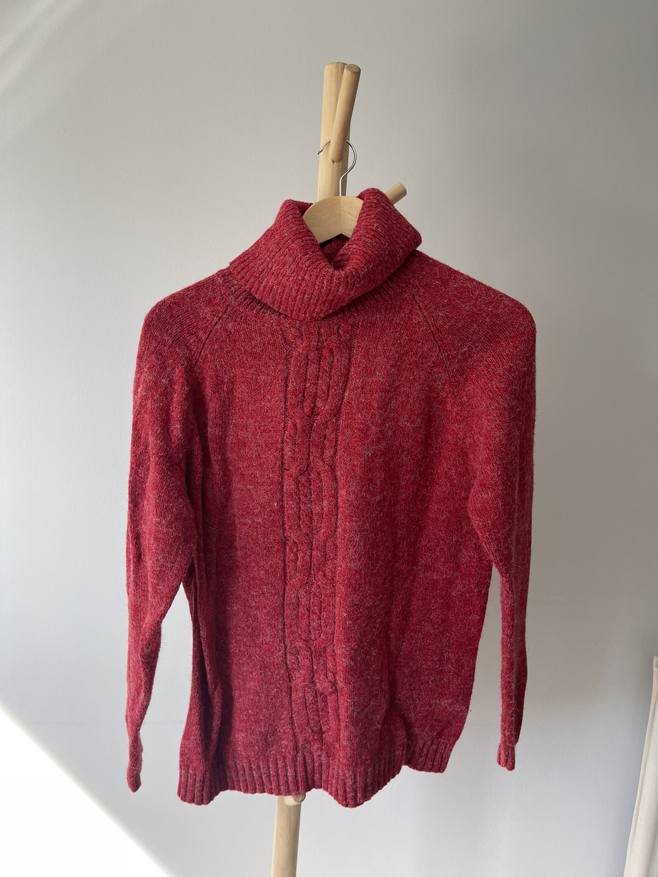 Turtle neck wool sweater thumbnail
