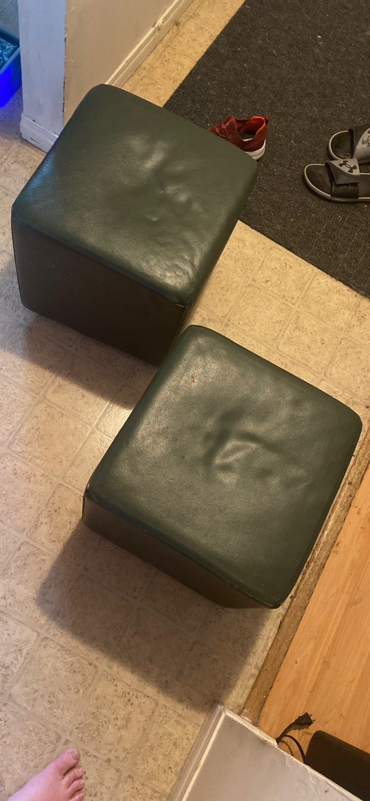 2 ottomans thumbnail