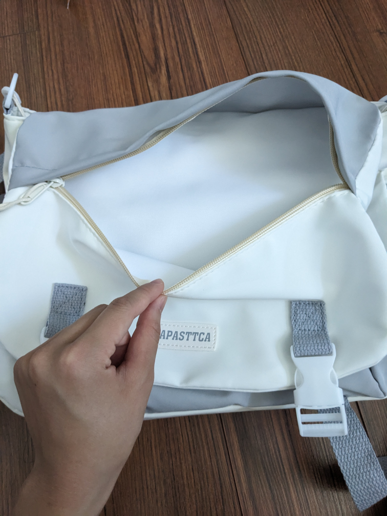 Large Messenger Bag - photo 4