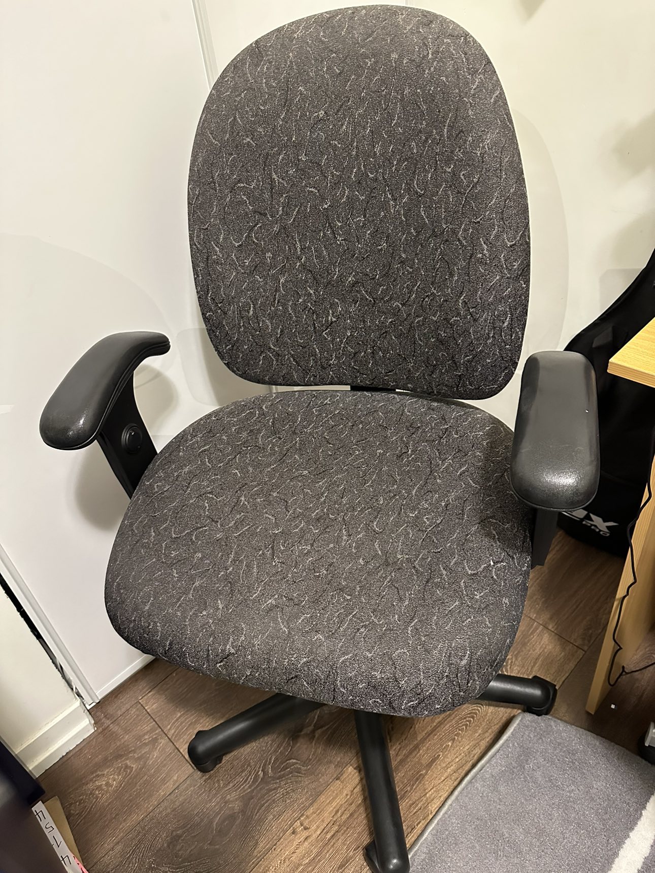Ergonomic task chair - photo 4