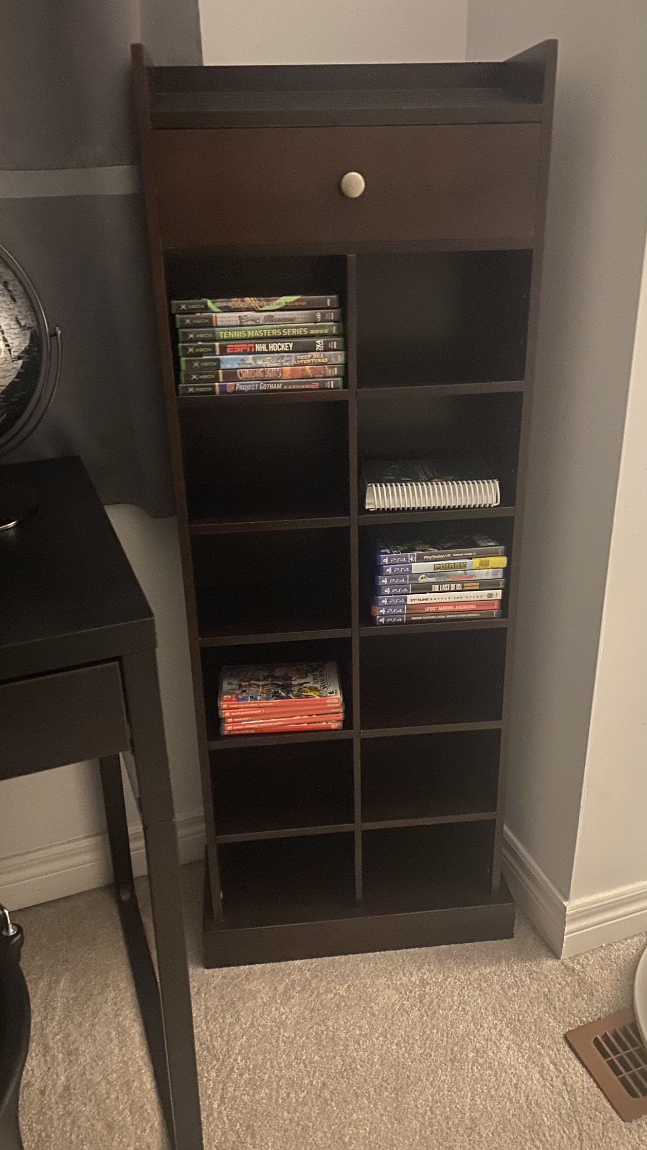 CD/VIDEO GAMES SHELVE image indicator(6)