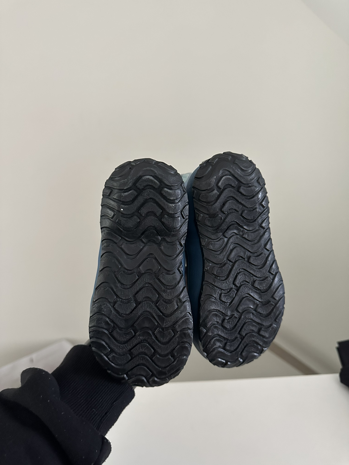 Bogs Rain Boots Size 9 - photo 4