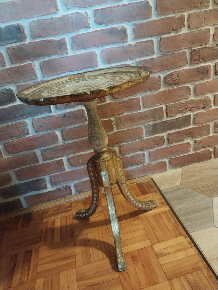 Table - photo 3