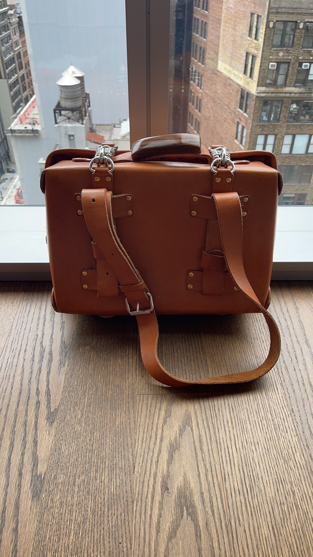 Custom Vintage Travel Case Cognac weekender bag Luggage trunk image indicator(5)