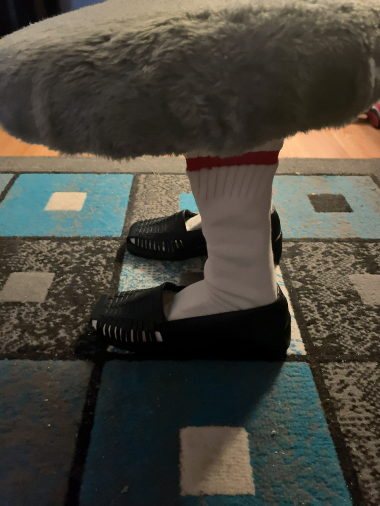 Novelty seat with feet thumbnail