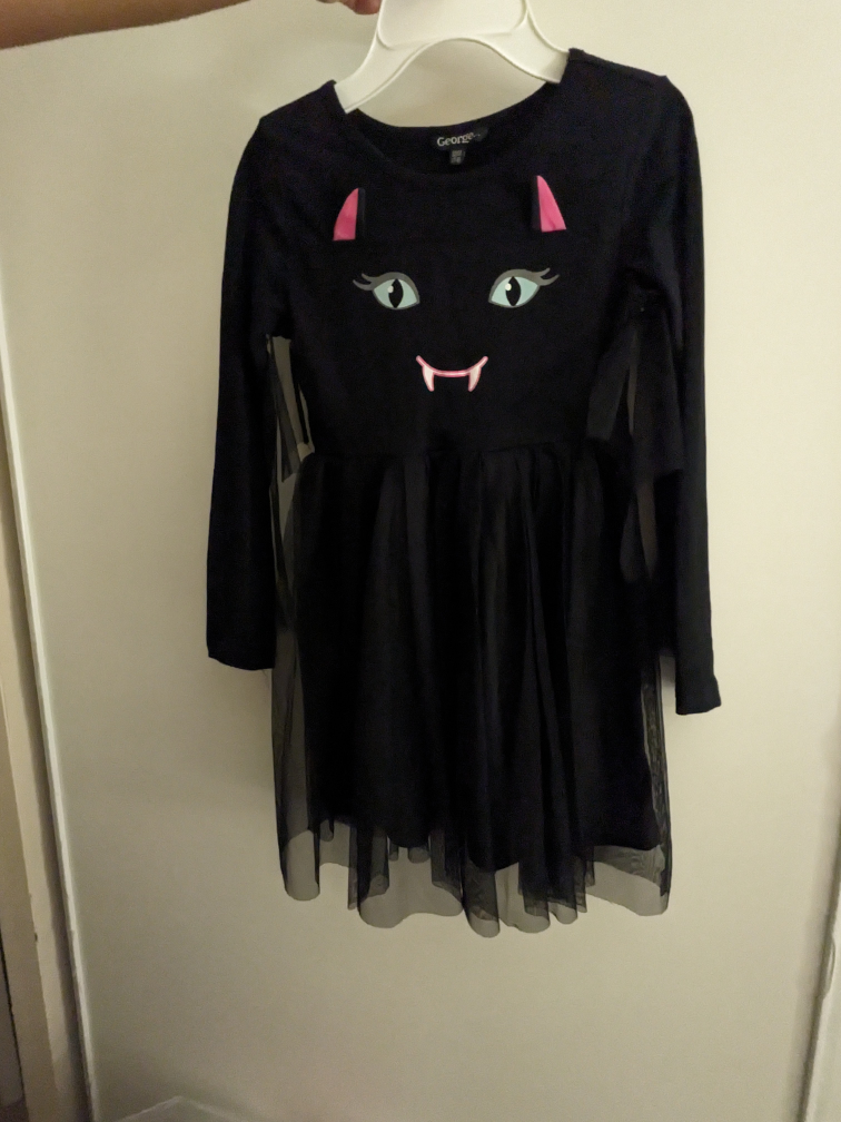 Girl Dracula dress for Halloween $10 size M (7/8) - photo 2