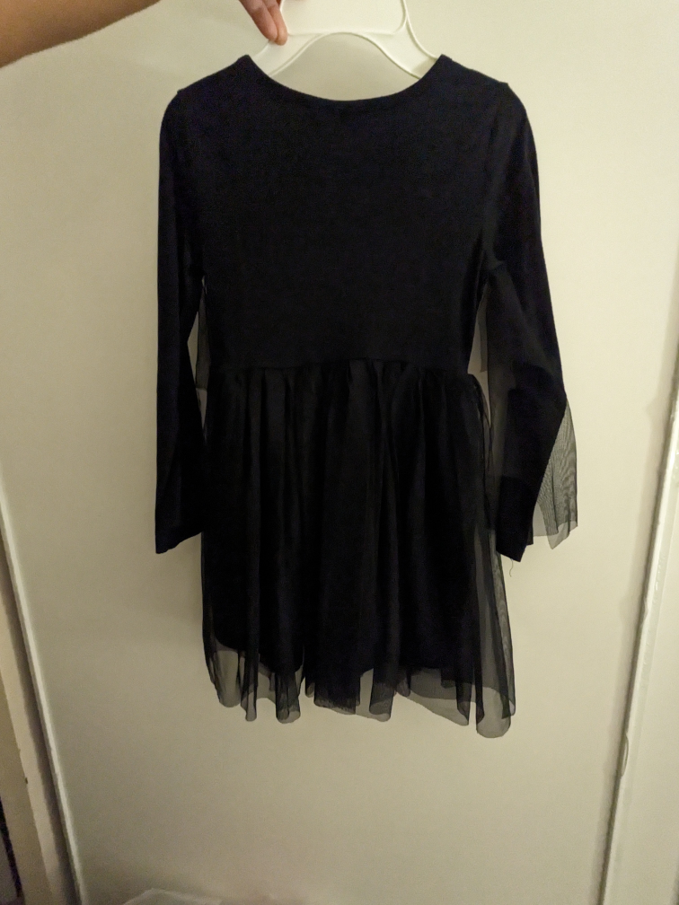 Girl Dracula dress for Halloween $10 size M (7/8) - photo 4