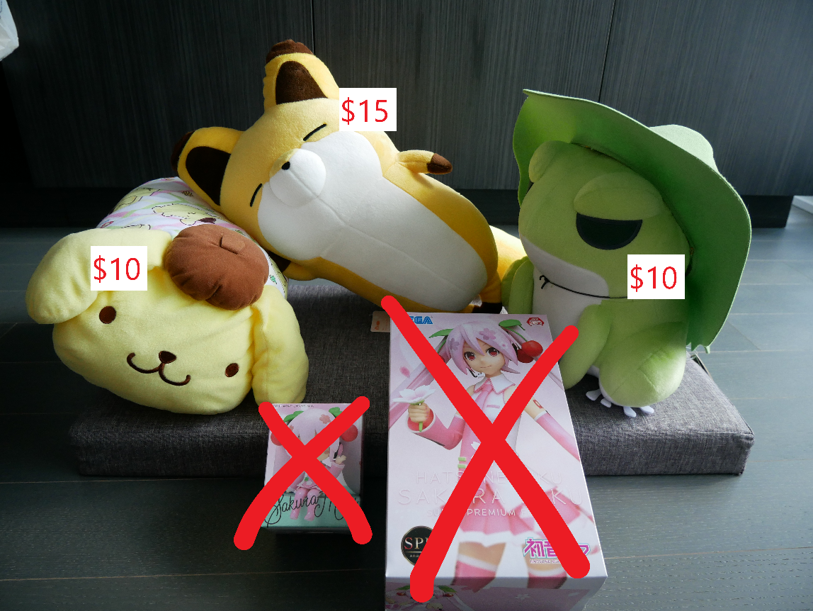 Various toys and plushies (part 1)