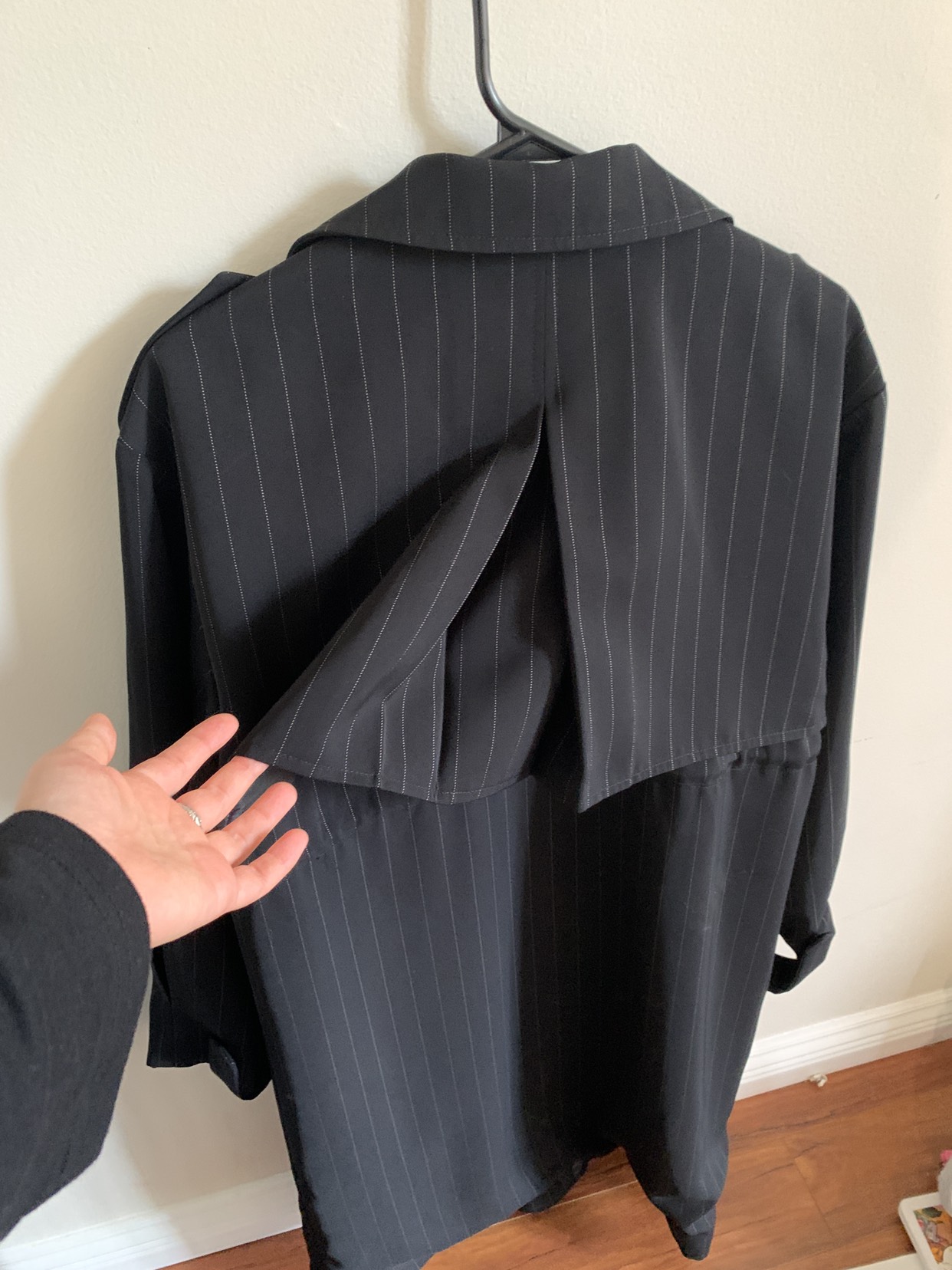 autumn trench coat image indicator(7)