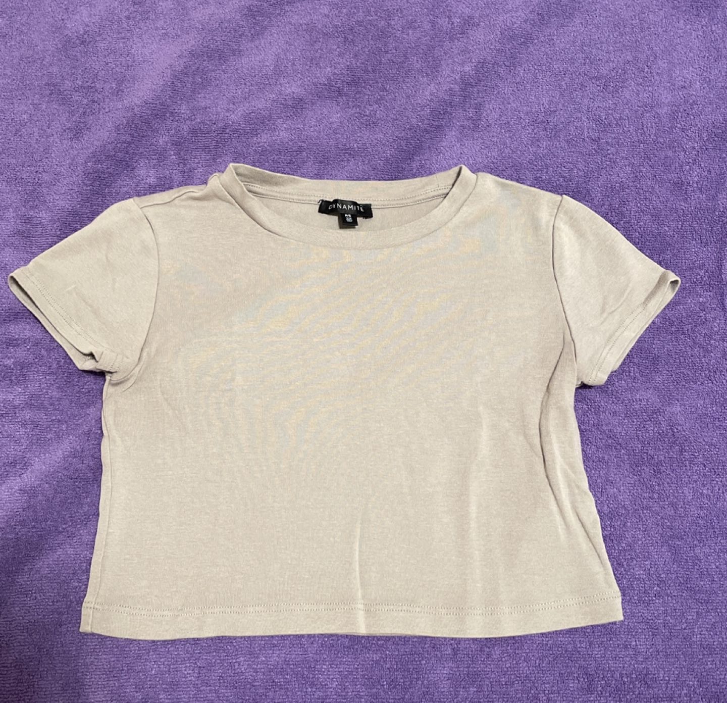 Scoop neck seamless tee