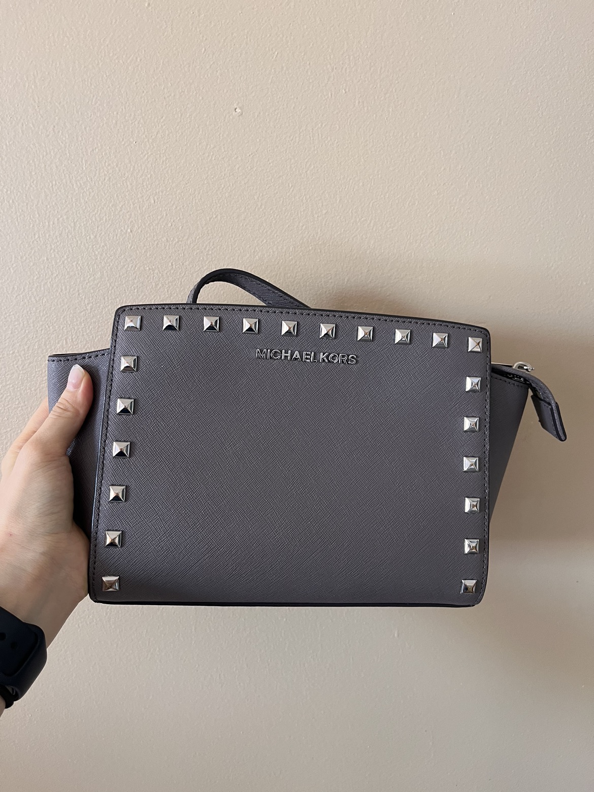 Selling Michael Kors bag thumbnail