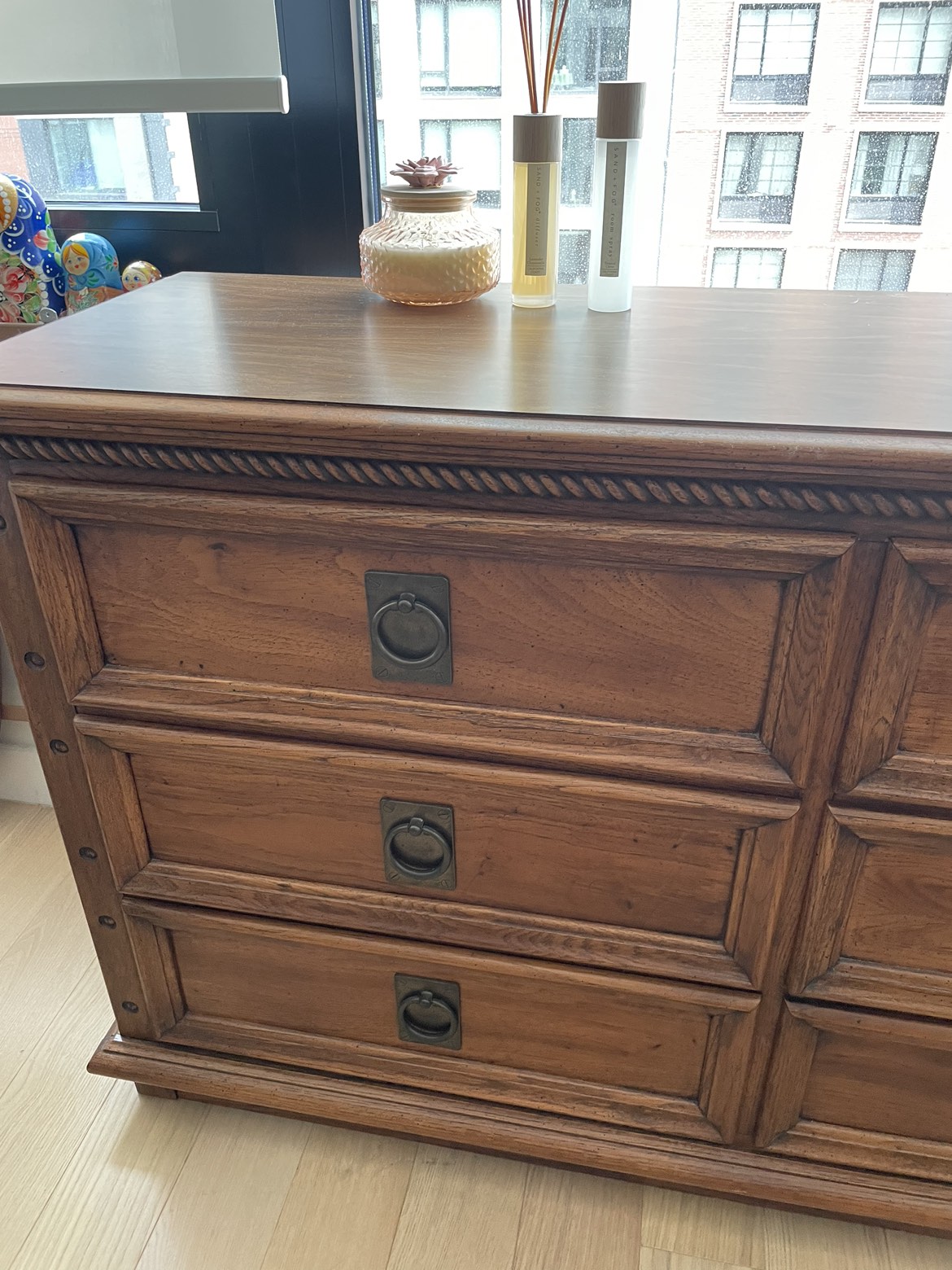 Real wood dresser with mirror - photo 2