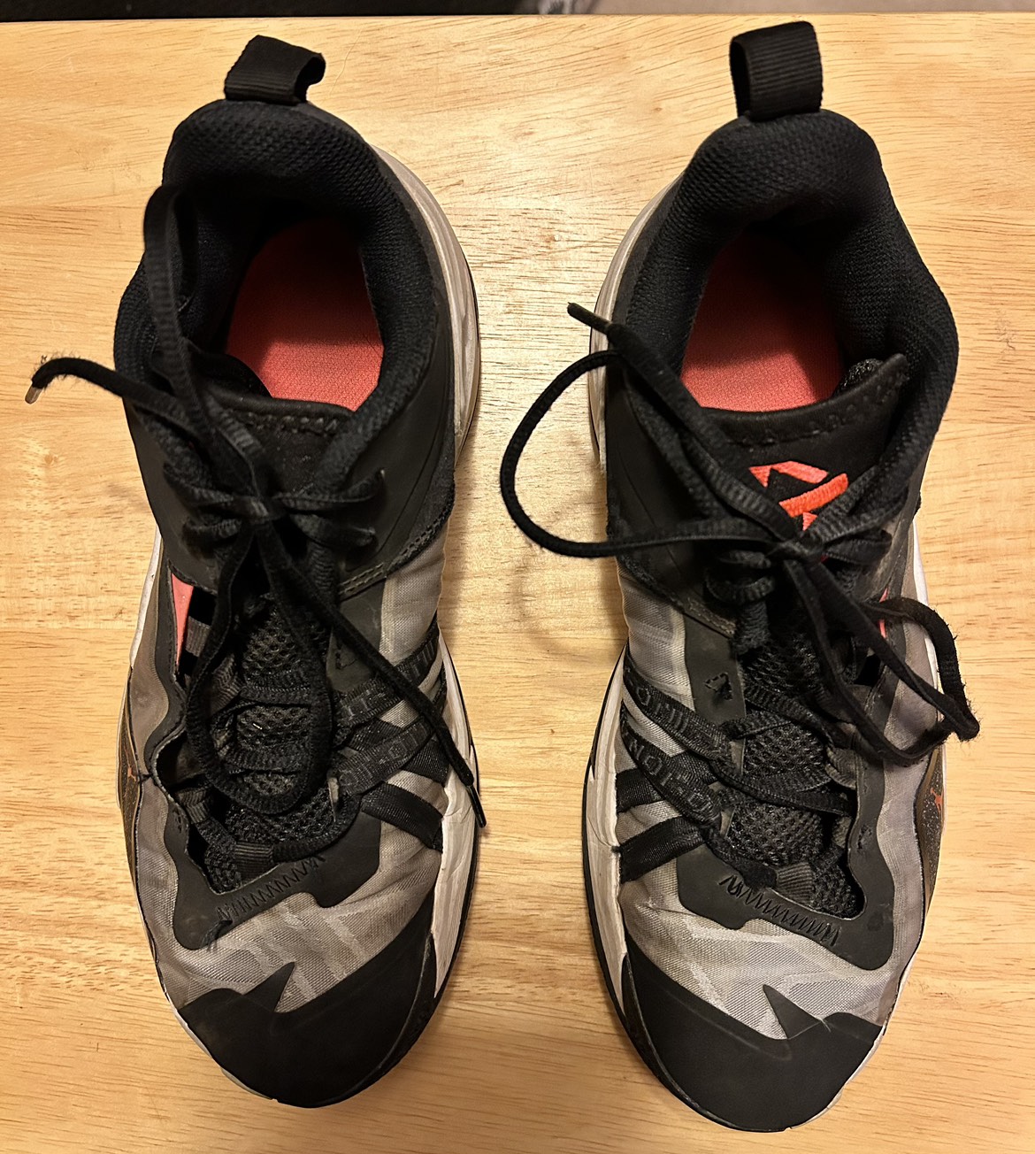 ✨✨Gym Shoes Size Y6.5 image indicator(7)