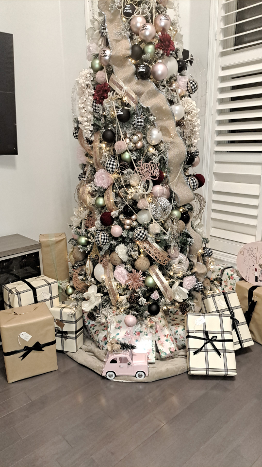 9 foot Flock Christmas Tree - photo 3