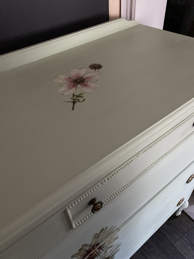 Dresser - photo 2