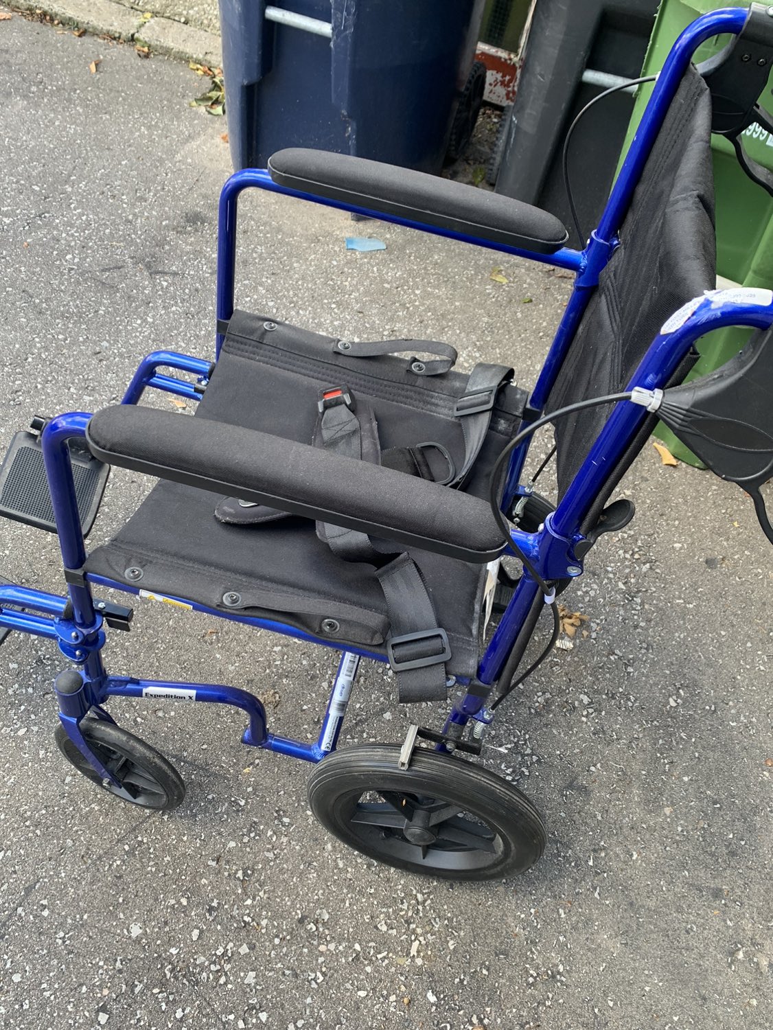 Chair with wheel - photo 2